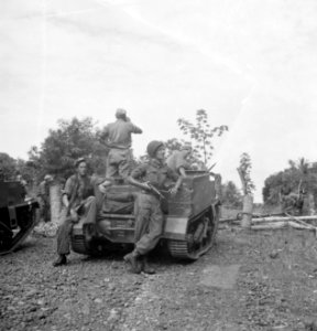 Bemanning van een bren-carrier, Bestanddeelnr 12208
