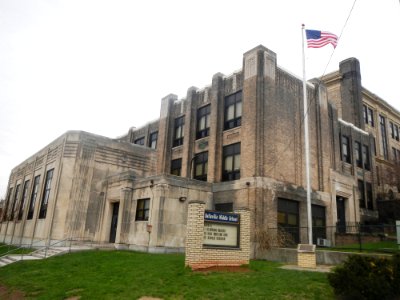Bellville Middle School 279 Wash Av & Joralemon St cloudy jeh