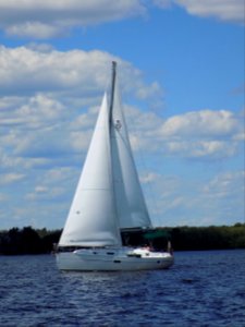 Beneteau 361 sailboat 3336
