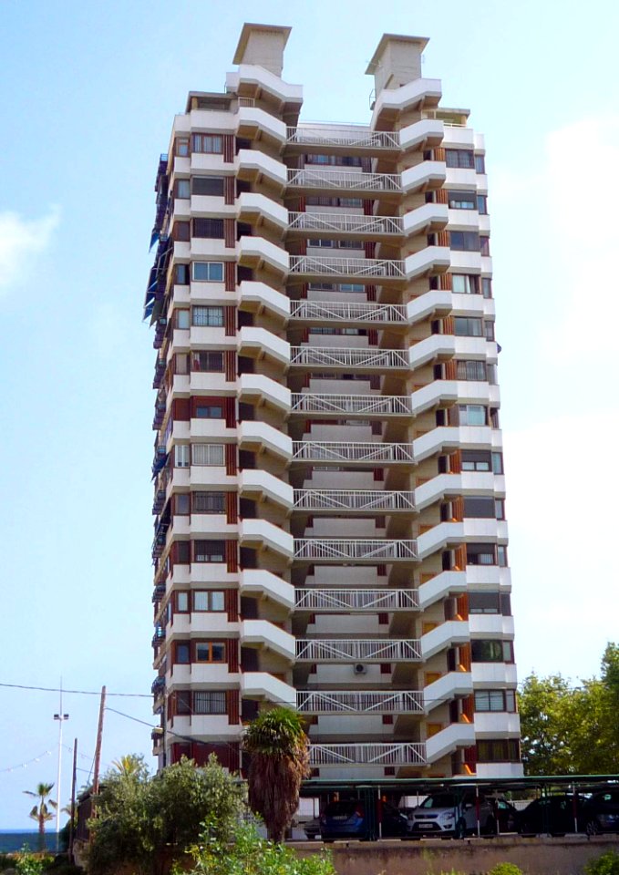 Benidorm - Edificio La Estacha 2