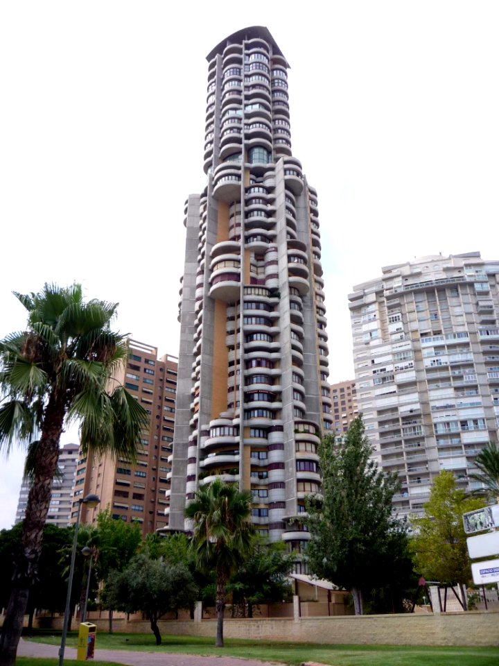 Benidorm - Edificio Neguri Gane 03
