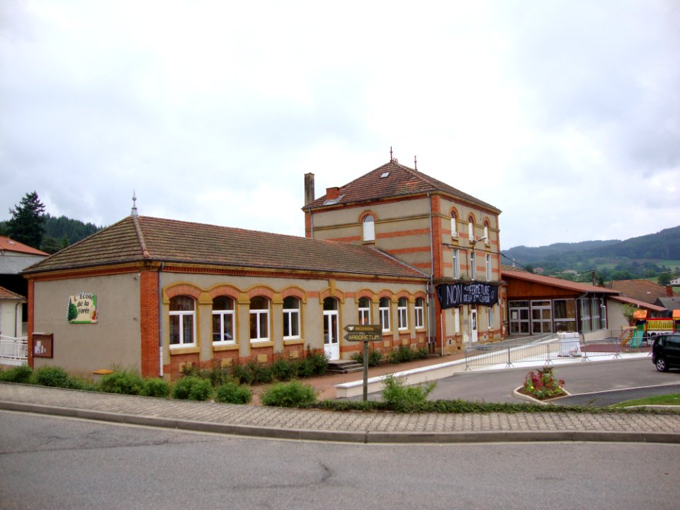 Belmont-de-la-Loire (Loire, Fr) École