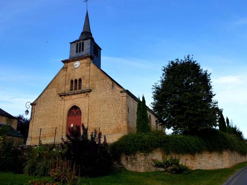 Belval (Ardennes) église, façade