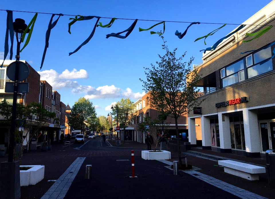 Bemmel-Centrum - view on the shopping street of the town