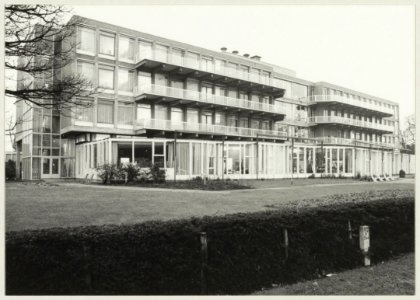 Beelslaan 9. Verpleegtehuis Zuiderhout, westzijde, ziende naar het zuidoosten