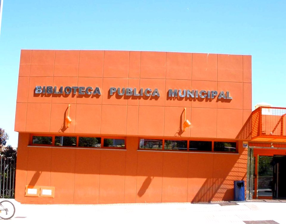 Benalmádena - Biblioteca Pública Municipal Arroyo de la Miel 1