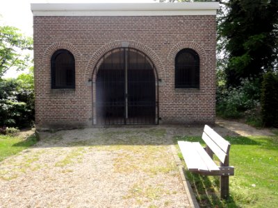 Bemmel (Lingewaard) baarhuisje NH kerkhof