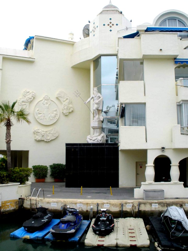 Benalmádena - Puerto Marina Shopping 26