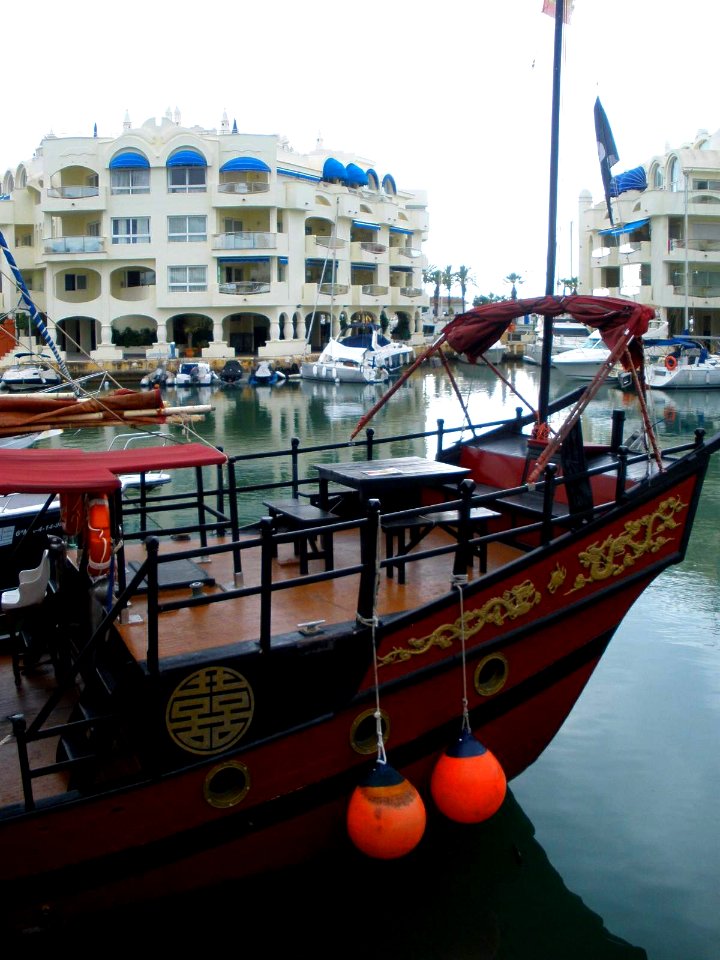 Benalmádena - Puerto Marina Shopping 19