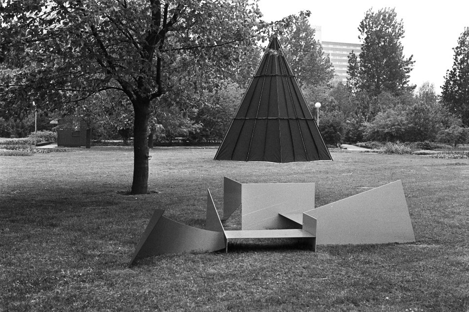Beeldententoonstelling in Amstelpark, Bestanddeelnr 929-7390