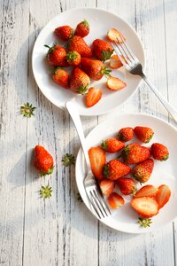 Dine fruit strawberry