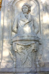 Beethoven - Beethoven-Haydn-Mozart-Denkmal - Berlin, Germany - DSC09442