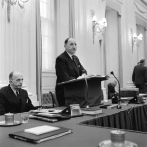 Behandeling begroeting van Buitenlandse Zaken, Bestanddeelnr 911-0122