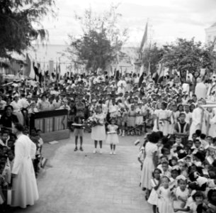 Begroeting van koningin Juliana op Bonaire, Bestanddeelnr 252-3819