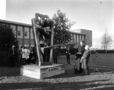 Beeldenhouwwerken, onthullingen, monumenten, Heimans, J., Bestanddeelnr 918-3964