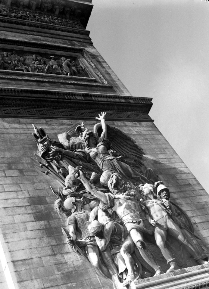 Beeldengroep op de Arc de Triomphe te Parijs, Bestanddeelnr 191-0252