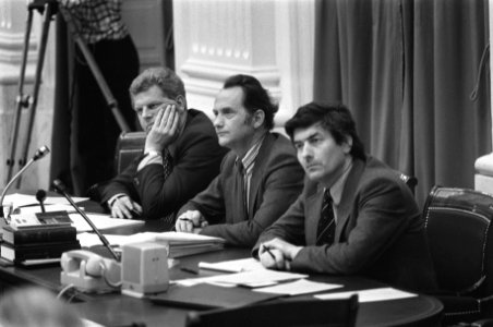 Behandeling brief regering in Tweede Kamer v.l.n.r. Duisenberg, Boersma en Lub, Bestanddeelnr 928-3055