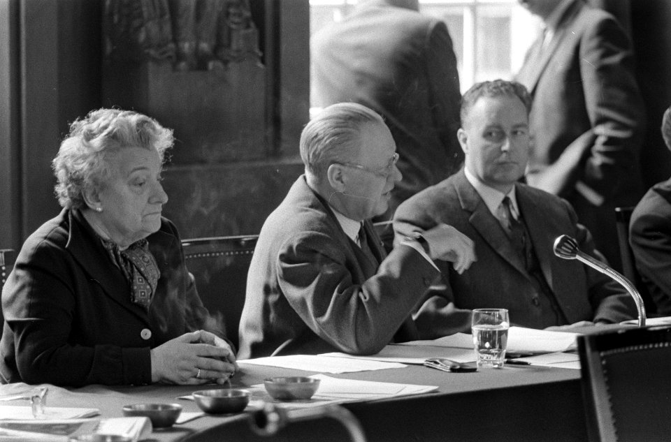 Behandeling begroting Amsterdam in de Raad, VVD-fractie mevrouw Wijsmuller , Le , Bestanddeelnr 918-8243