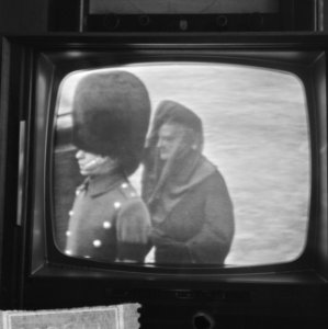 Begrafenis Churchill vanaf televisie, Lady Churchill, Bestanddeelnr 917-3886