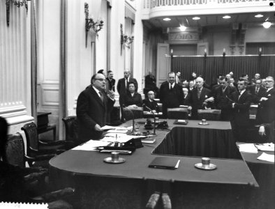 Begroting van Verkeer en Waterstaat in de Tweede Kamer Minister Korthals verdedi, Bestanddeelnr 911-0349