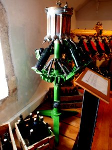 Beer Corking Machine pic1