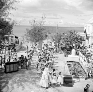 Begroeting van koningin Juliana op Bonaire, Bestanddeelnr 252-3822