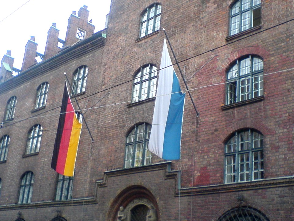 Beflaggung Neues Justizgebäude München