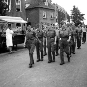 Begin van vierdaagse in Nijmegen, Bestanddeelnr 910-5416
