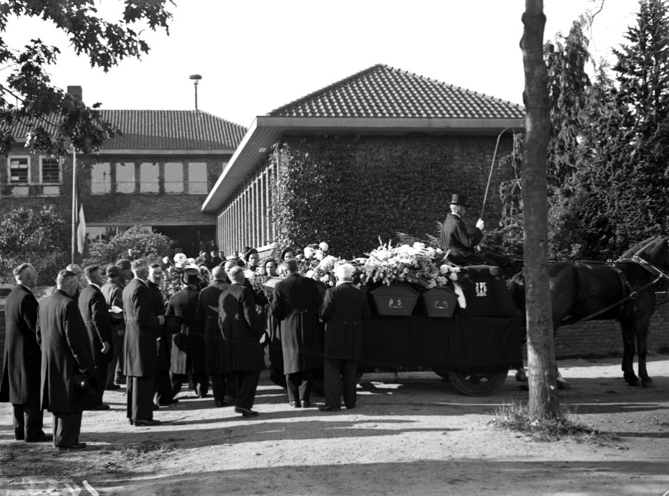 Begrafenis Apeldoorn, Bestanddeelnr 901-9383