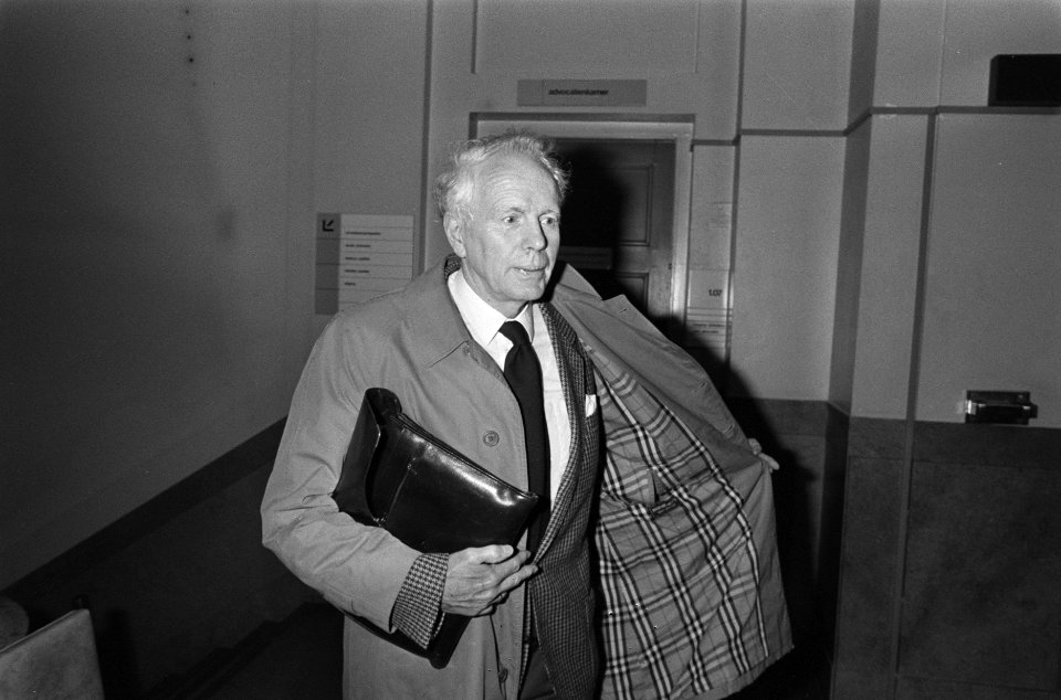 Begin proces in ABP-affaire tegen Masson aankomst Masson, Bestanddeelnr 933-7980