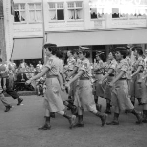 Begin van vierdaagse in Nijmegen, Bestanddeelnr 910-5420