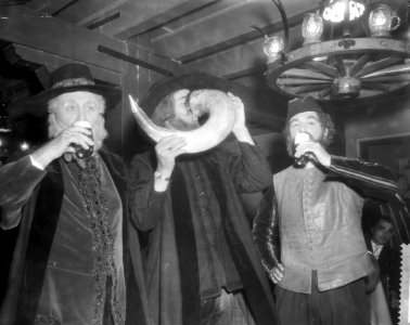 Begin van de feesten in Amersfoort t.g.v. het zevenhonderdjarig bestaan , oprich, Bestanddeelnr 910-4405