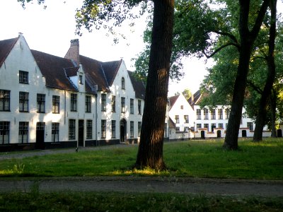 Begijnhof Brugge Binnenplein Westkant 1