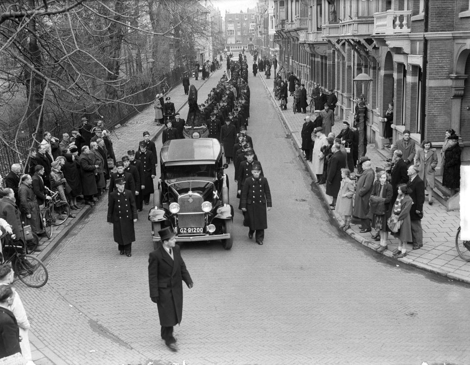 Begrafenis trambestuurder J. Beyst, Bestanddeelnr 903-7934