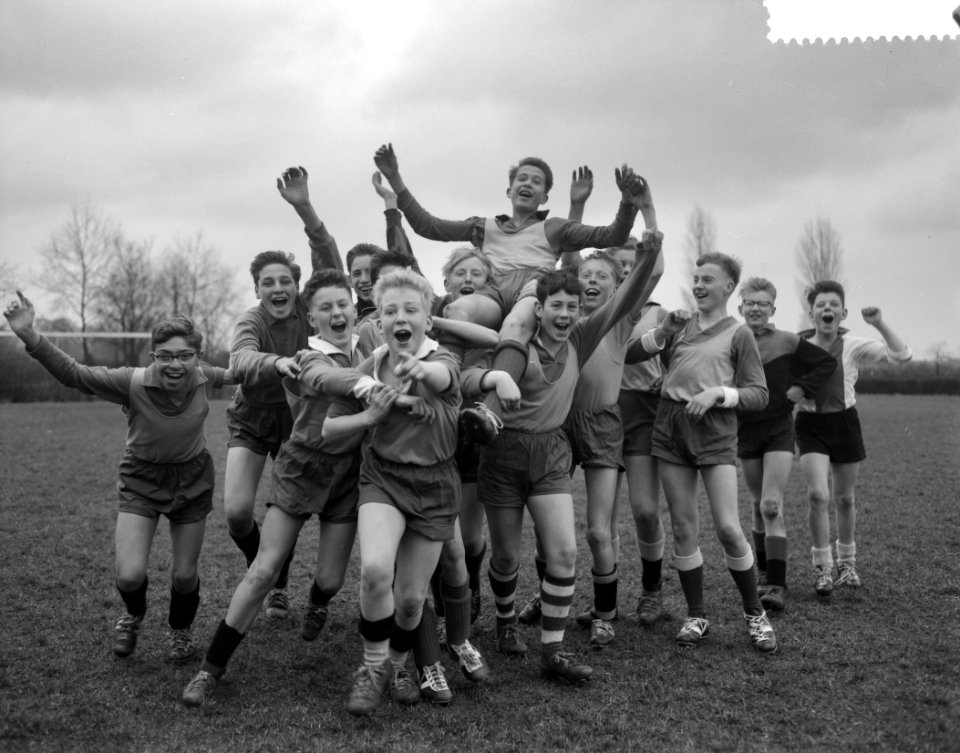 Begin schoolvoetbaltoernooi. Arie Blok , die 5 doelpunten maakte van de Christel, Bestanddeelnr 912-2863
