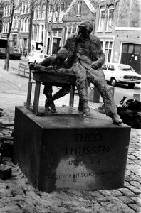 Beeldhouwwerken, steden, Bestanddeelnr 930-3139