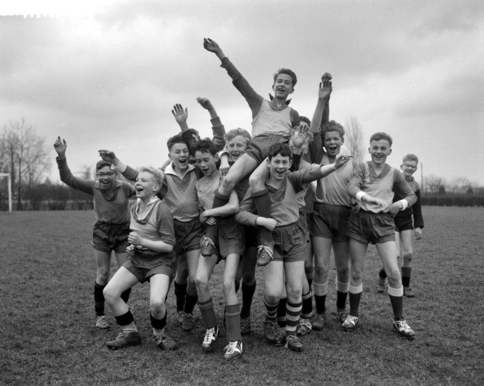 Begin schoolvoetbaltoernooi, Bestanddeelnr 912-2860