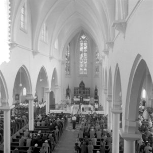 Begrafenis I P C M van Delft te Zeelst, Bestanddeelnr 909-0487