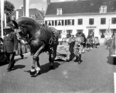 Begin van de feesten in Amersfoort t.g.v. het zevenhonderdjarig bestaan, Bestanddeelnr 910-4404