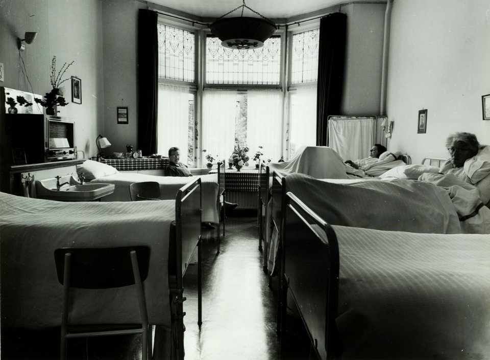 Bejaarden, NL-HlmNHA 5400463404
