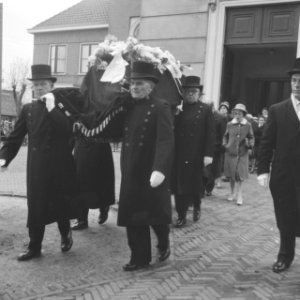 Begrafenis Theo Maswijck in Soest, Bestanddeelnr 913-1849