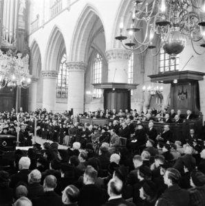 Begrafenis illegale strijders in Haarlem, Bestanddeelnr 901-1480