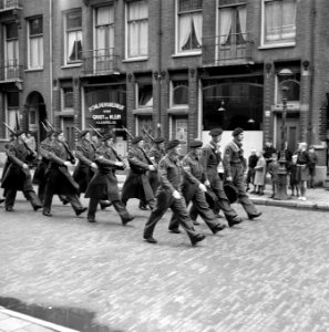 Begrafenis Sergeant Mariniers Marvo, Bestanddeelnr 902-6625