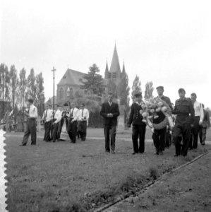Begrafenis I P C M van Delft te Zeelst, Bestanddeelnr 909-0488