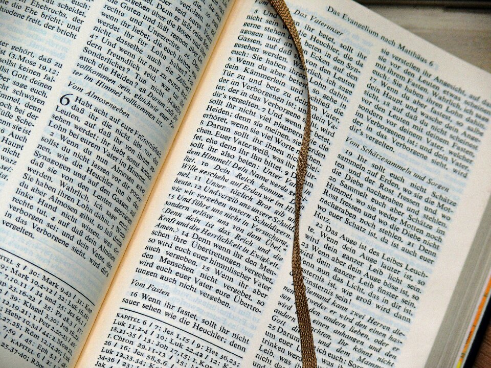 Labora et invenies bible book