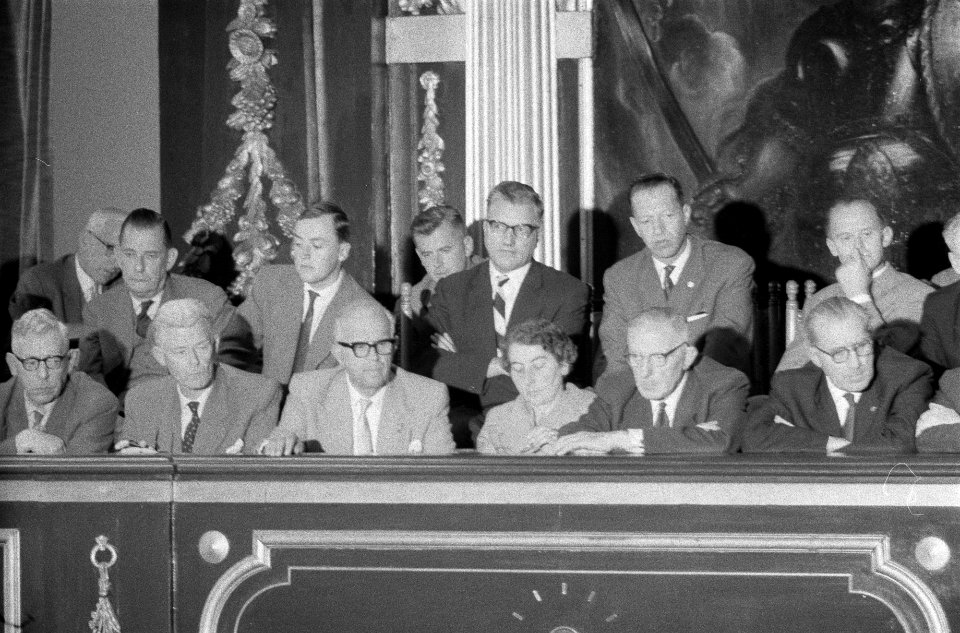Behandeling voetbaltoto in de Eerste Kamer , publieke tribune, Bestanddeelnr 911-5948