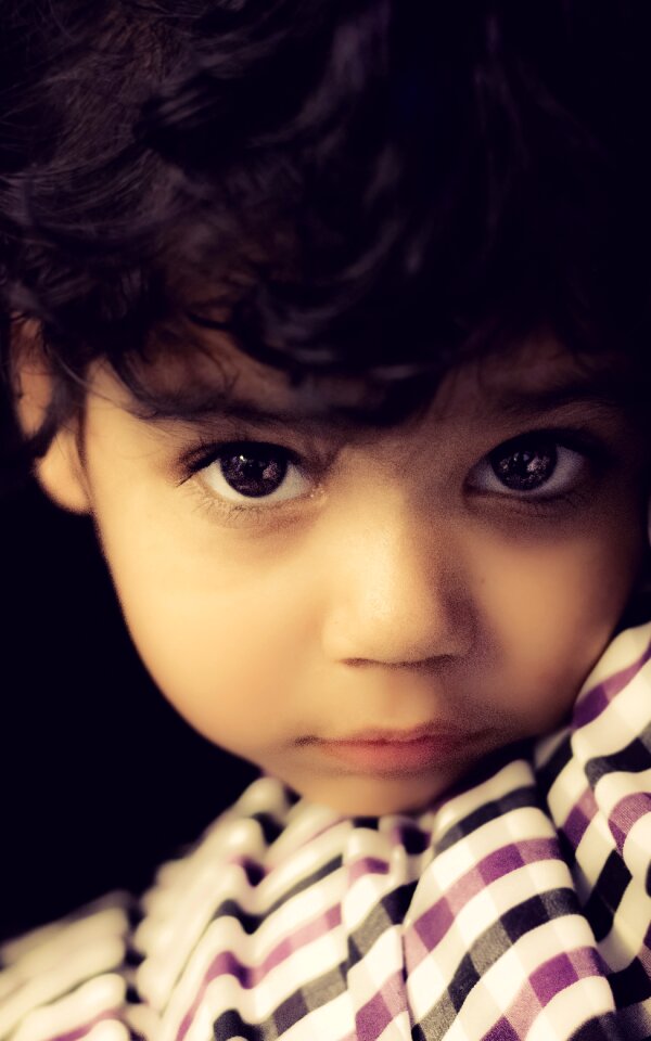 Eyes glance look