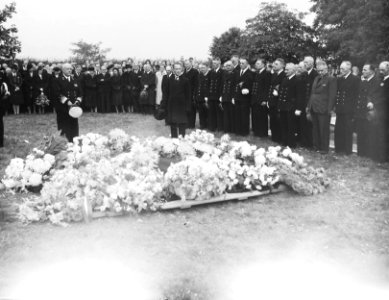 Begrafenis van de schout-bij-nacht D.C.M. Hetterschij op de Algemene Begraafplaa, Bestanddeelnr 902-9953