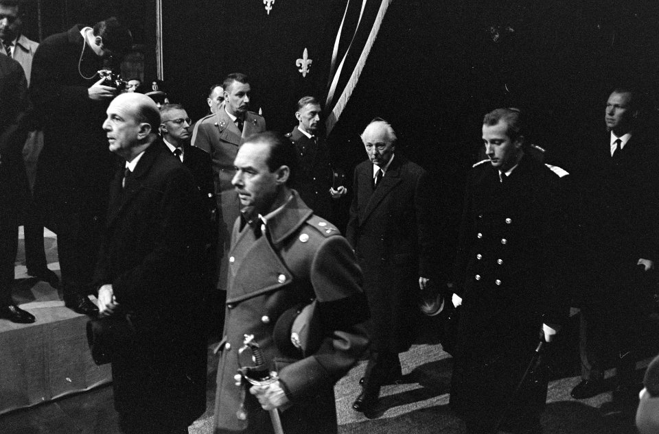 Begrafenis van koningin Elizabeth van België te Brussel genodigden tijdens de d, Bestanddeelnr 918-5118
