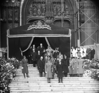 Begrafenis van Koningin Elizabeth van België te Brussel hooggeplaatste personen, Bestanddeelnr 918-5090